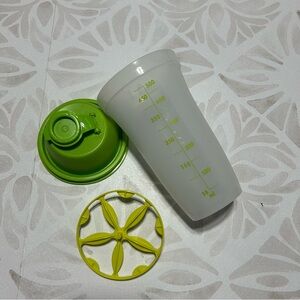 Tupperware Green Quick Shaker Bottle